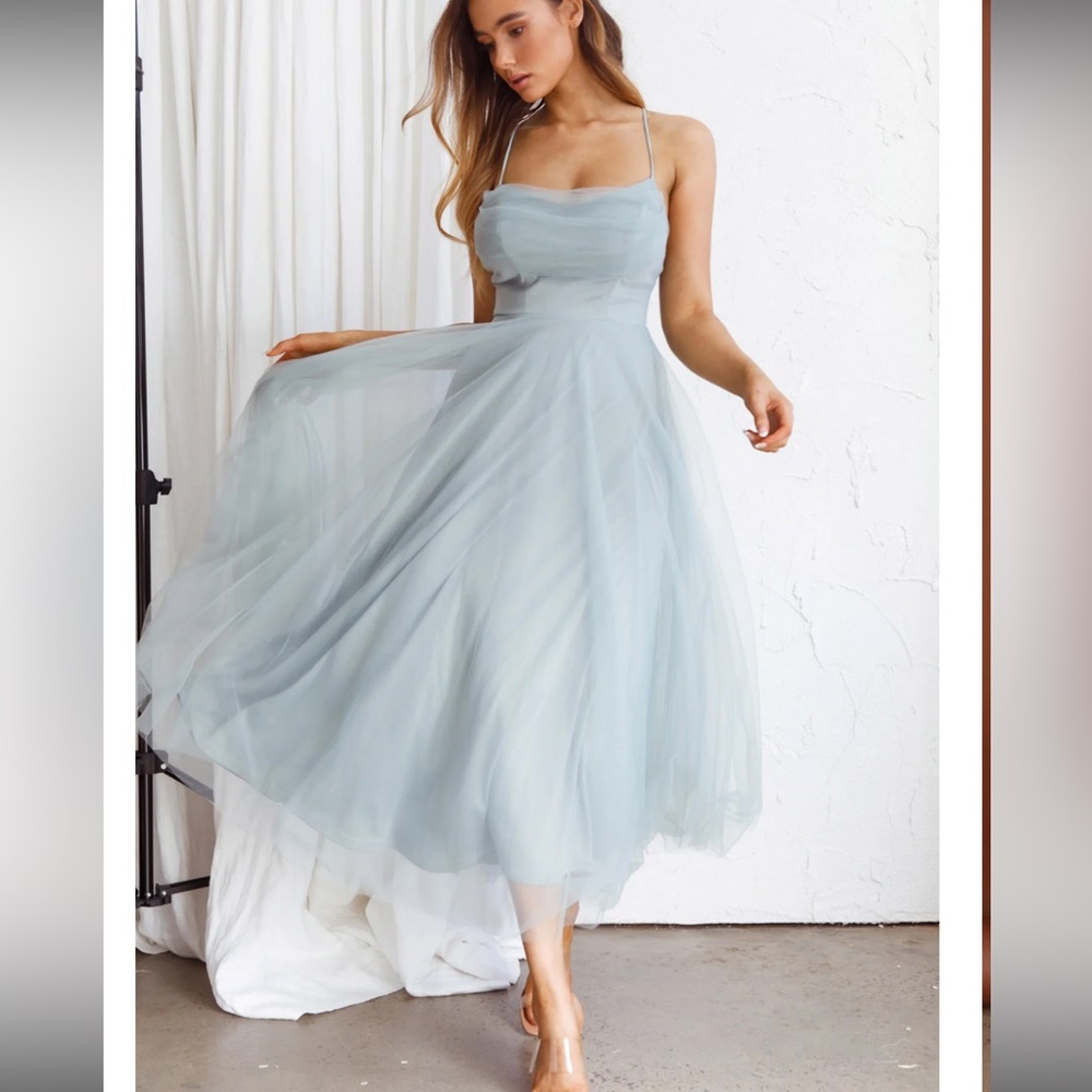 Selfie Leslie Pale Blue Tulle Midi Dress
